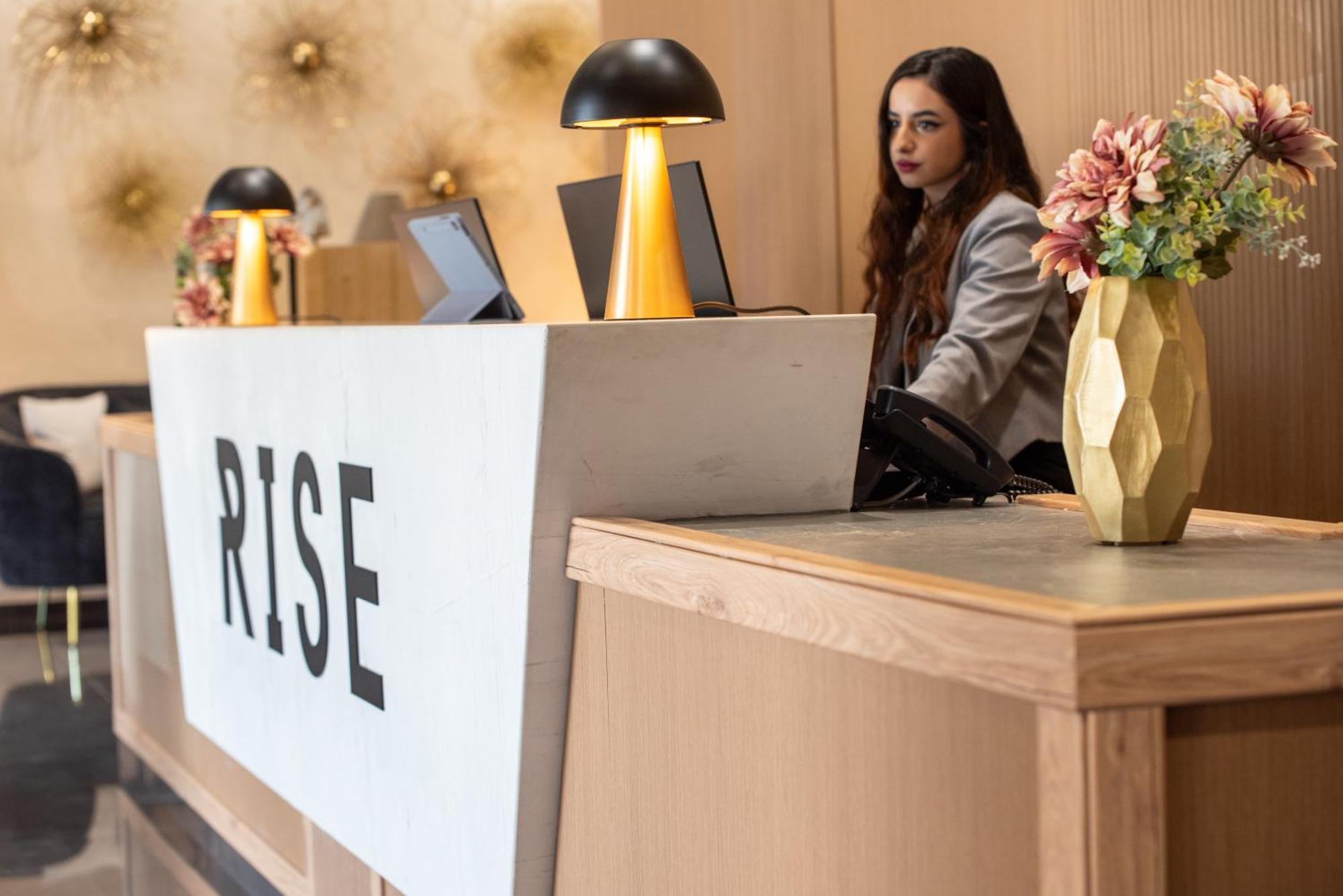Rise Urban Art Hotel لارنكا المظهر الخارجي الصورة