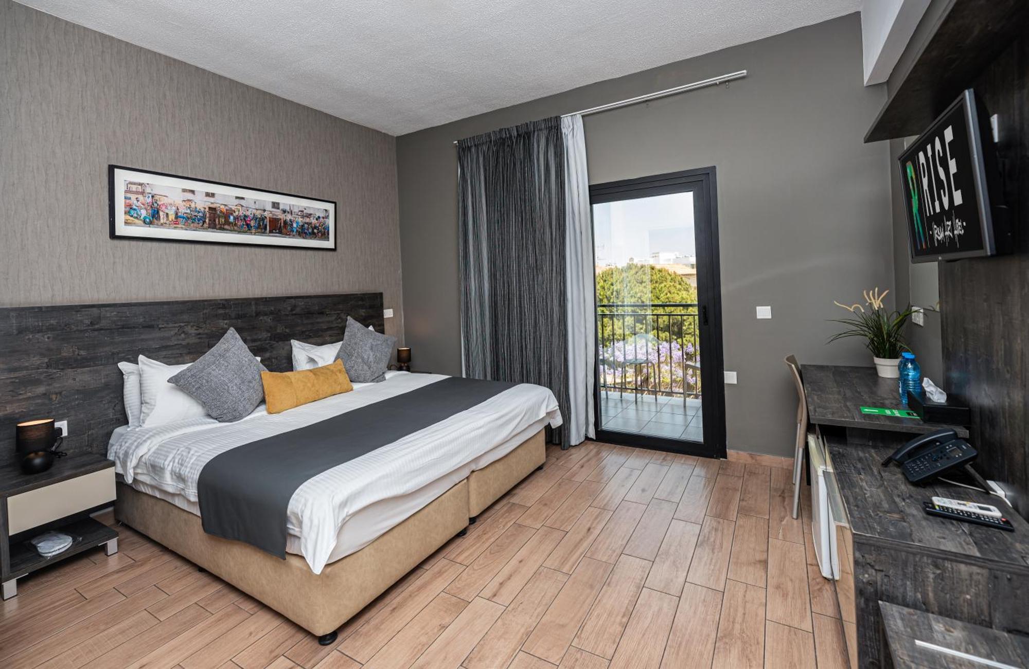 Rise Urban Art Hotel لارنكا المظهر الخارجي الصورة