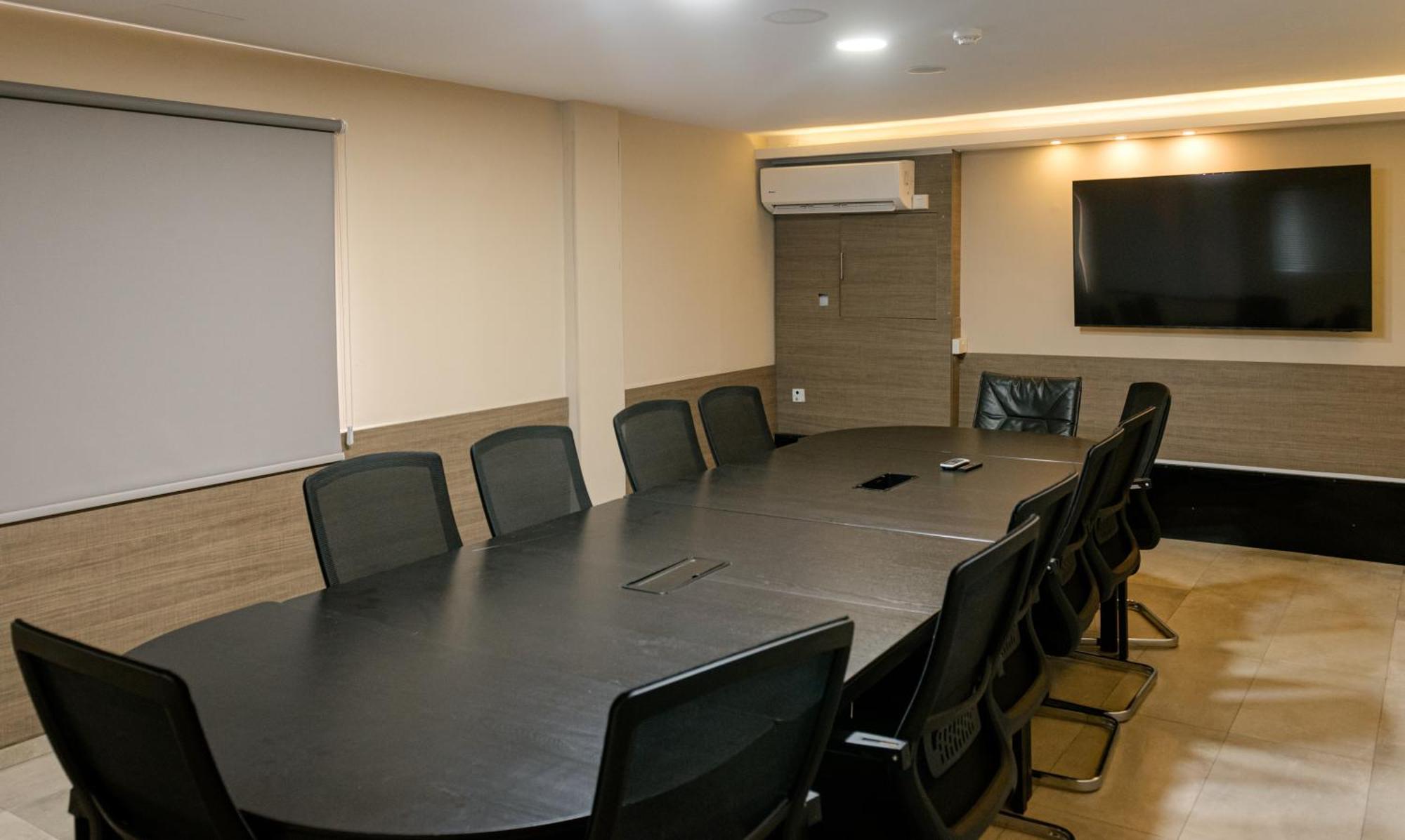 Rise Urban Art Hotel لارنكا المظهر الخارجي الصورة